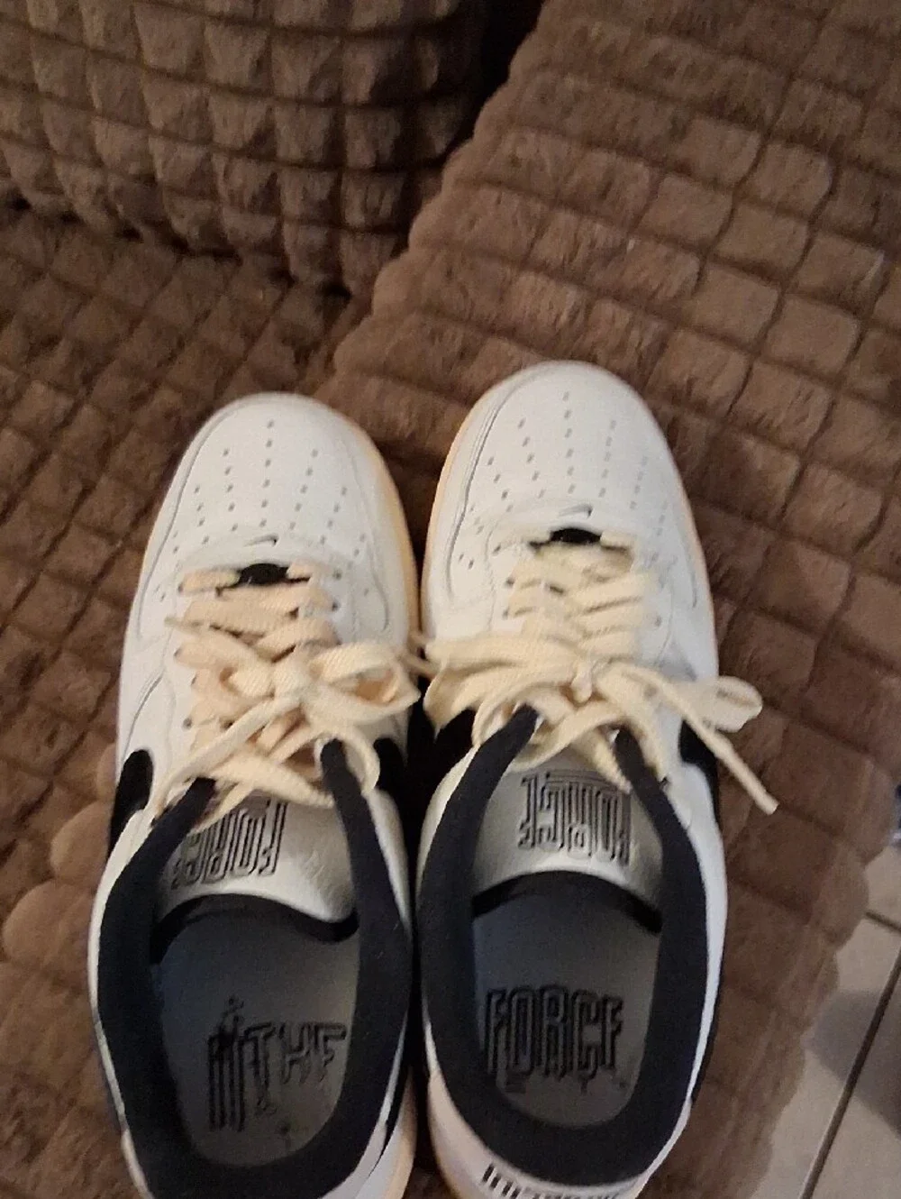 Nike Men’s White & Black Low-Top Sneakers with Cream Sole